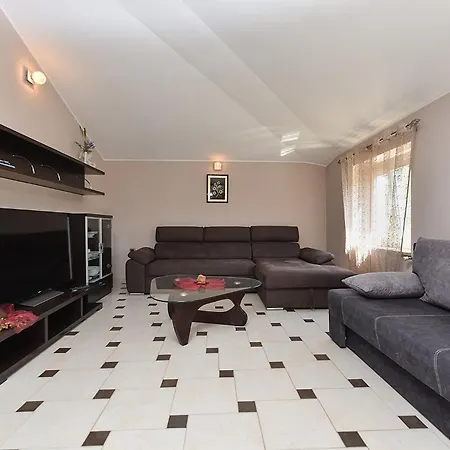 Appartamento Gabrijela 2399 *