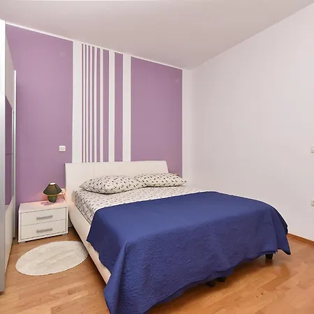 Appartamento Gabrijela 2399 *